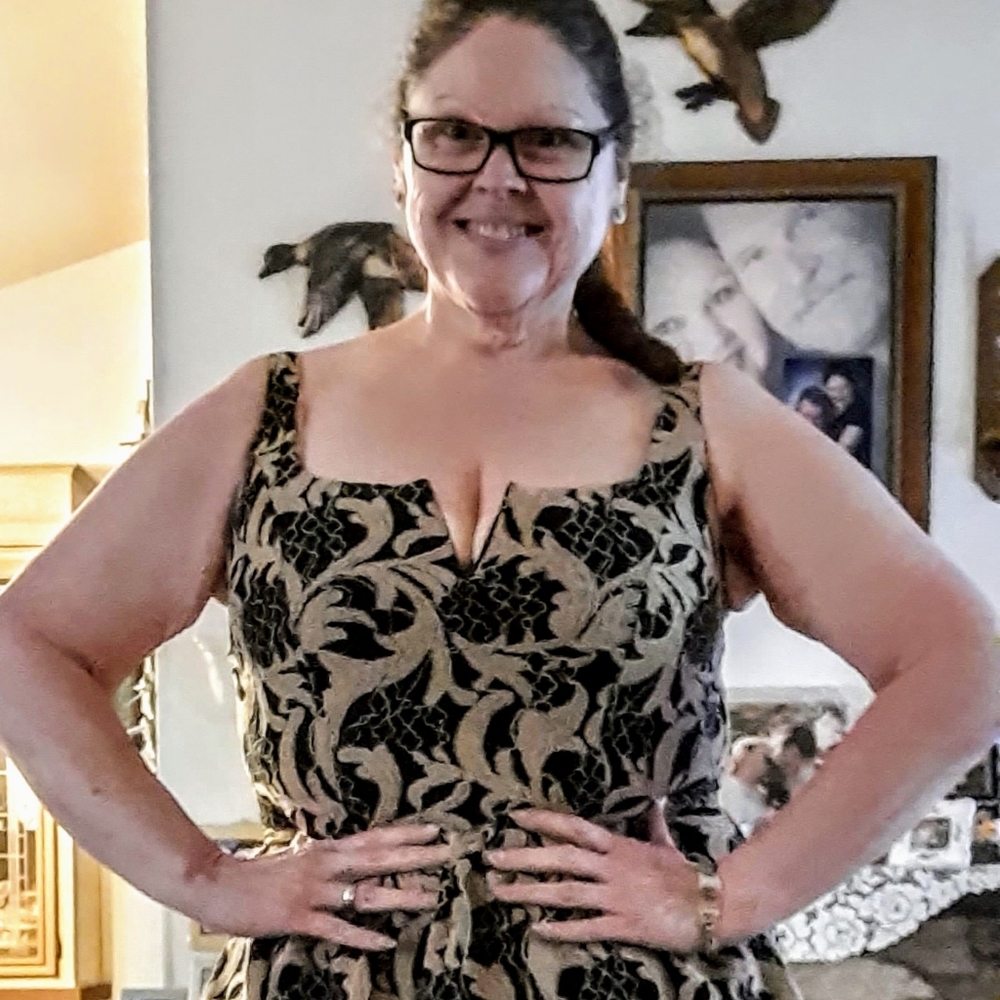 Meet your Posher, Annie v.